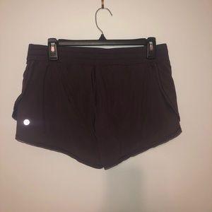 lululemon short size 8